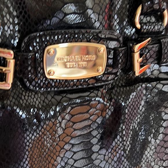 Preloved bag - Picture 2 of 9